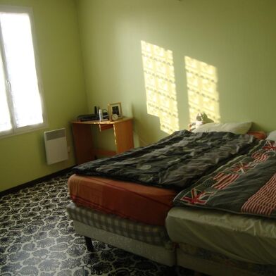 Maison 6 pièces 1600 €