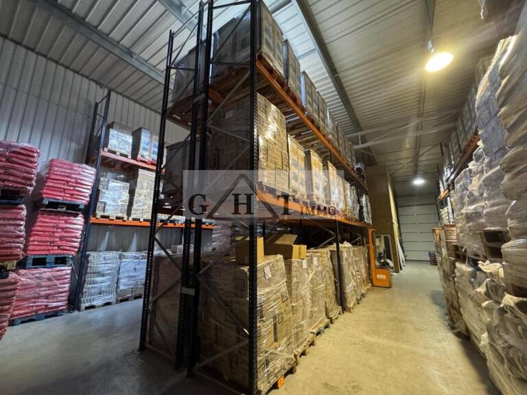 A vendre local d'activité 300m2 — photo 1