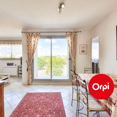 Appartement 5 pièces 240000 €