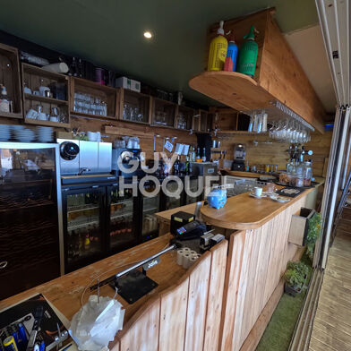 Commerce  230000 €