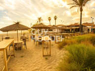 RESTAURANT  FRONT DE MER  TERRRASE SUR LA PLAGE  UNIQUE — photo 3