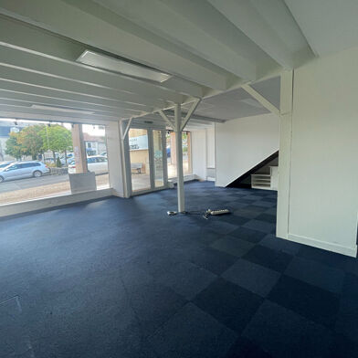 Commerce 2 pièces 91500 €