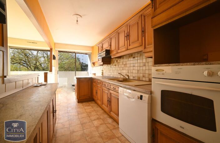 Vente appartement 5 pièces 90 m² Poitiers (86000) — photo 3