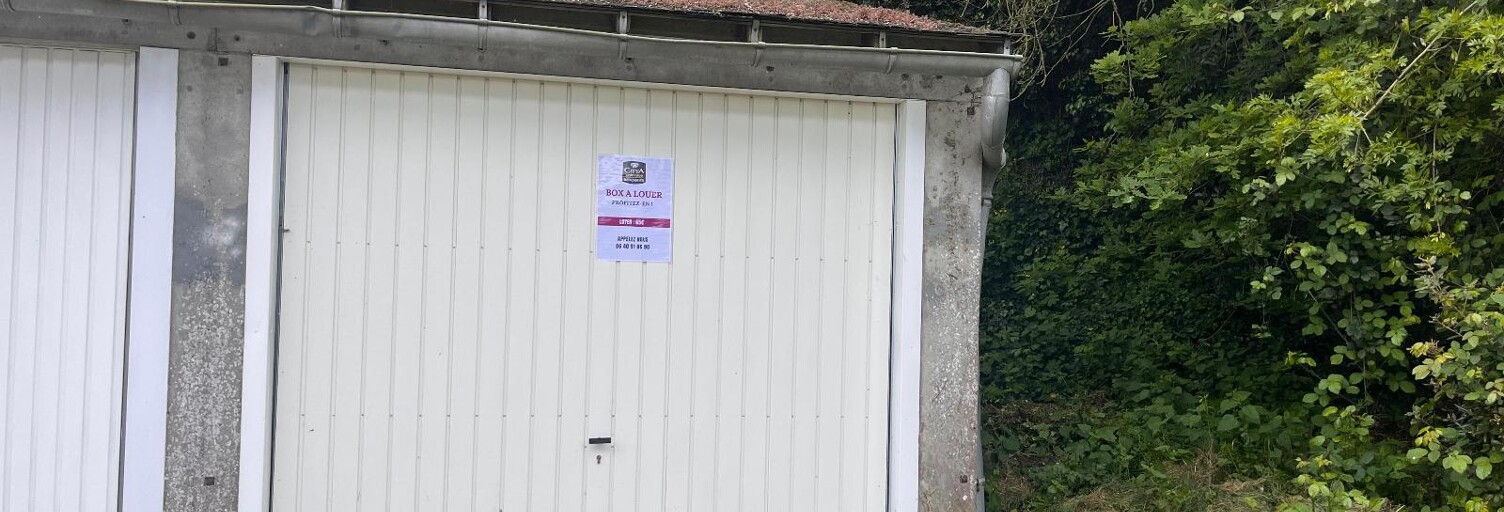 Garage   m² à louer à Angers (49000)