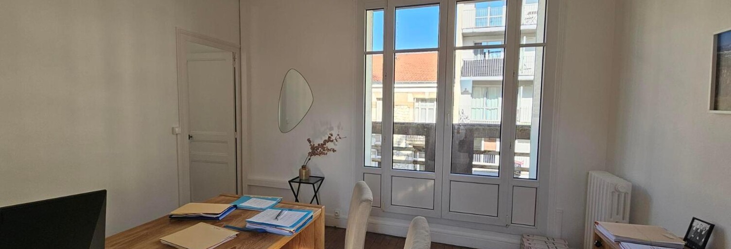 Bureau  79 m² à louer à Tours (37000)