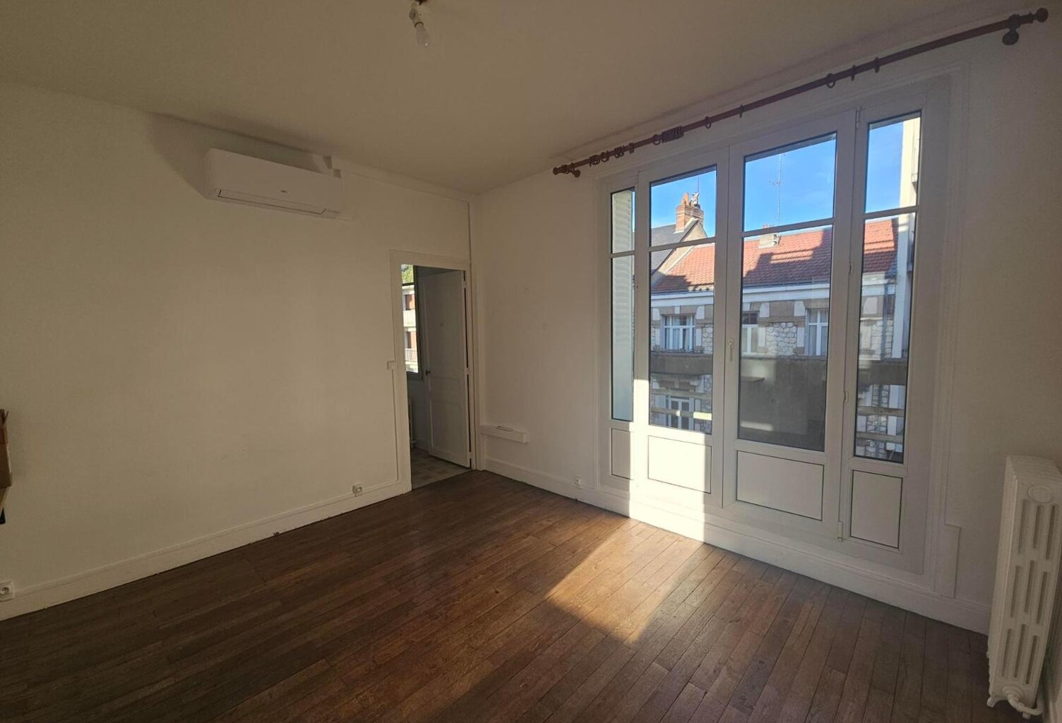 Location bureau  79 m² à Tours (37000) — photo 1