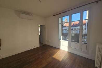 Bureau  900 €