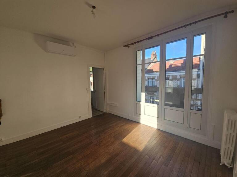 Bureau  79 m² — photo 1