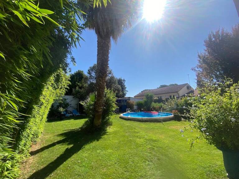 Maison À Vendre — photo 1