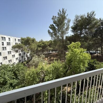 Appartement 4 pièces 1038 €