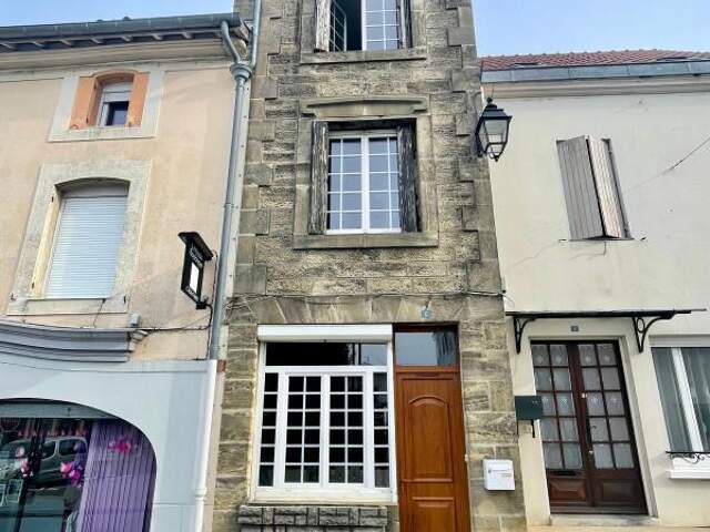 Charme et Potentiel à Rénover au Cœur de Montfort-en-Chalosse ! — photo du bien