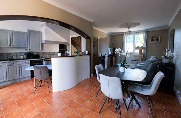 A vendre maison 4 pièces – 109m2- Nantes (Proximité boulevard des Poilus, place Patissou) — photo 2