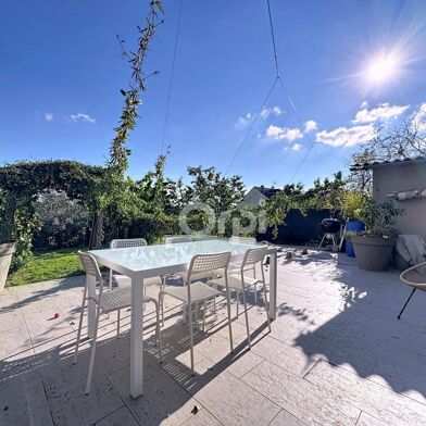 Maison 6 pièces 330000 €