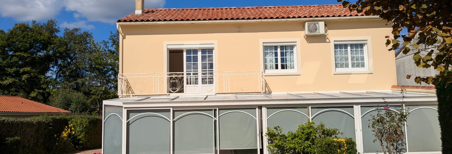 Maison 5 Pièces 160 m² à vendre à Fontcouverte (17100)