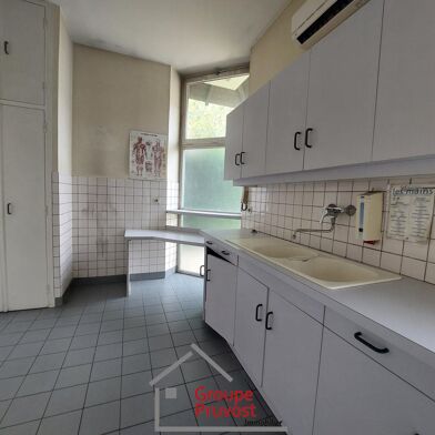 Appartement 6 pièces 320000 €
