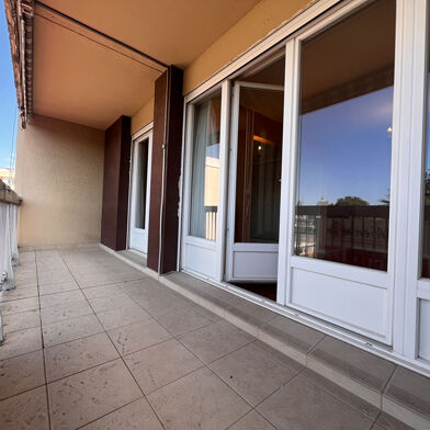 Appartement 4 pièces 132900 €