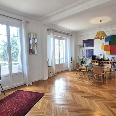 Appartement 5 pièces 680000 €