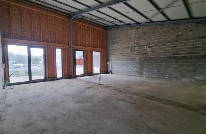 Local commercial — photo 5