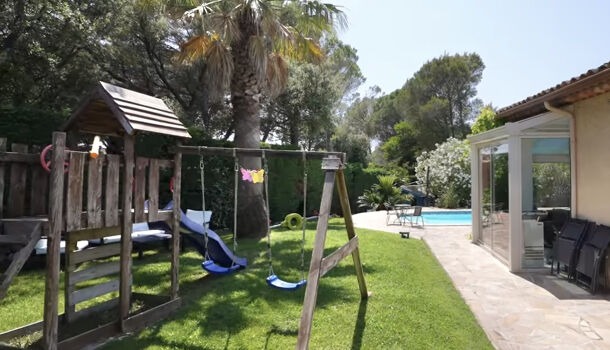 Villa / Maison 5 pièces  à vendre Saint-Raphaël 83700