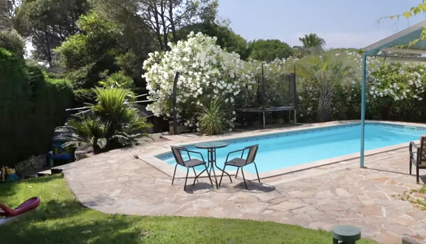 Villa / Maison 5 pièces  à vendre Saint-Raphaël 83700