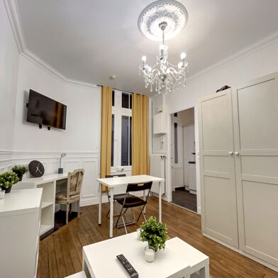 Appartement 1 pièces 700 €