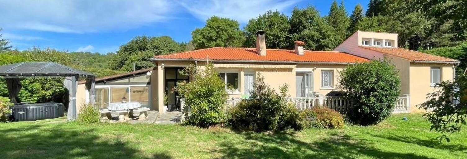 Maison 10 Pièces 182 m² à vendre à Aydat (63970)