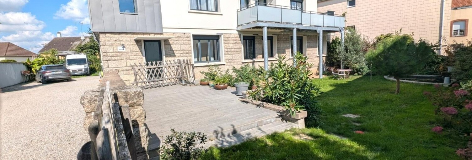Maison 10 Pièces 340 m² à vendre à Laval (53000)