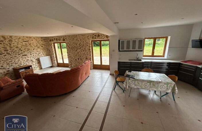 Vente maison 5 pièces 187 m² Chaillac (36310) — photo 3