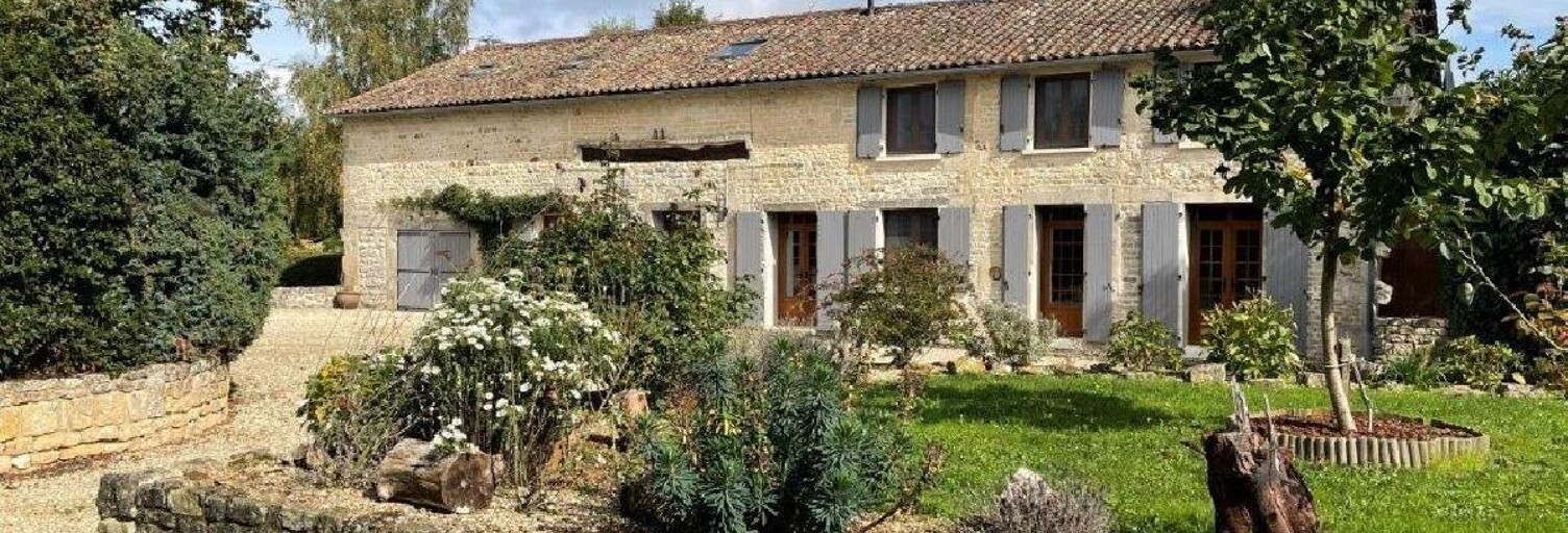 Maison 10 Pièces 305 m² à vendre à Sauzé-entre-Bois (79190)