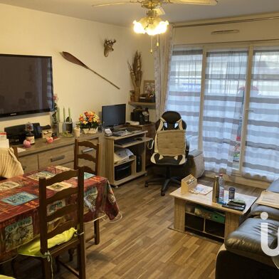 Appartement 3 pièces 128000 €