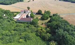 Maison 5 Pièces 252 m² à vendre à Blanzay (86400)