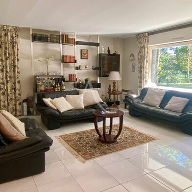 Maison 7 pièces 398000 €