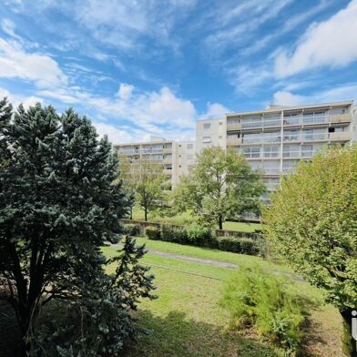 Appartement 4 pièces 180000 €