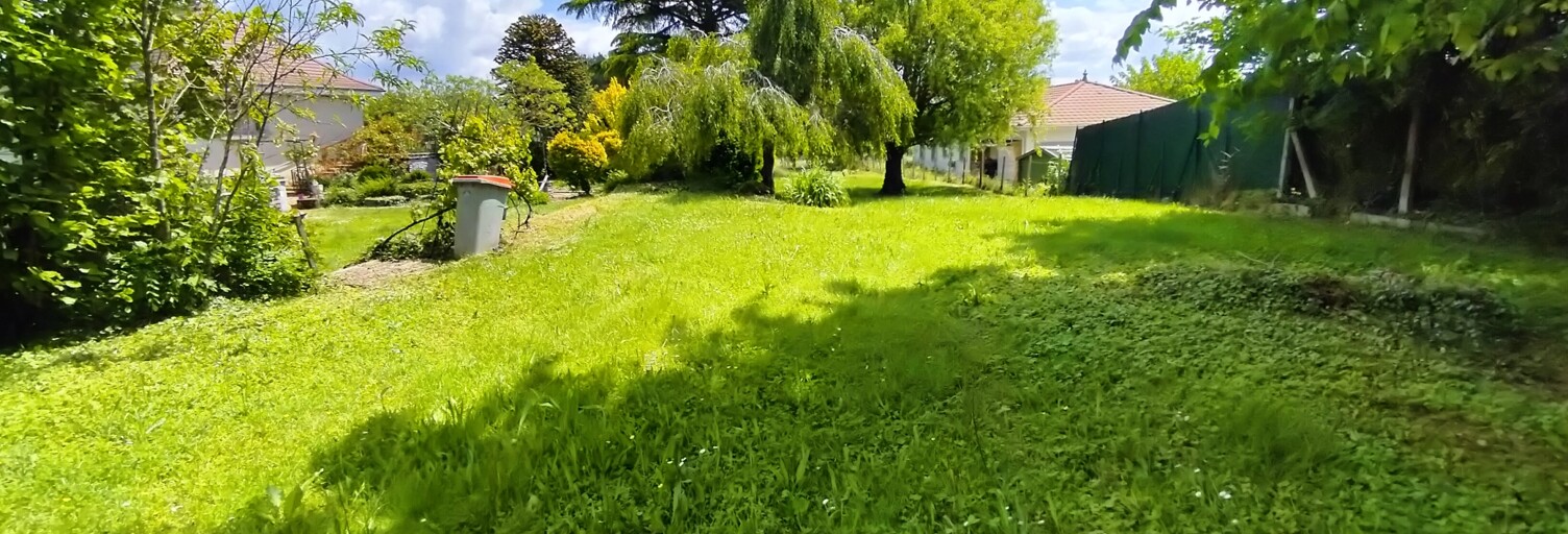 Terrain  1222 m² à vendre à Bourgoin-Jallieu (38300)