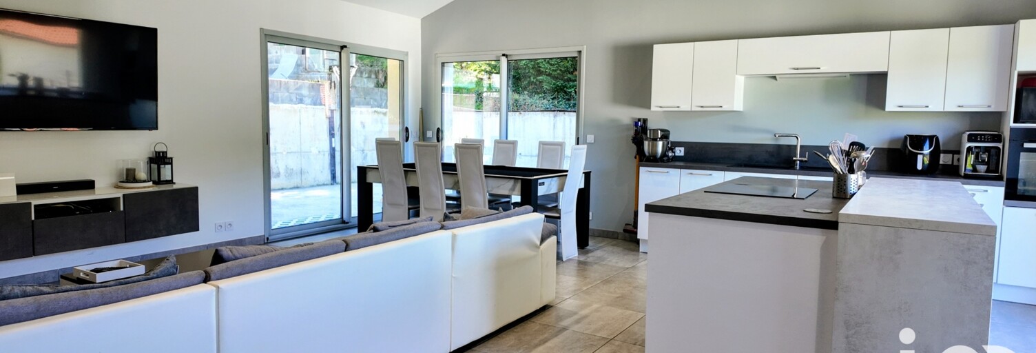 Maison 5 Pièces 125 m² à vendre à Saint-Paul-en-Cornillon (42240)