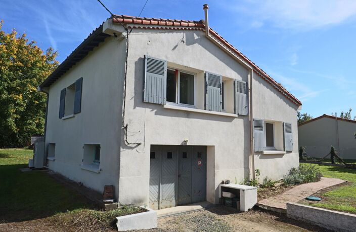 Maison 2 chambres avec garage et atelier sur terrain de 1700m2 — photo 2