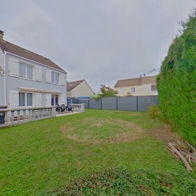 Maison 5 pièces 299999 €