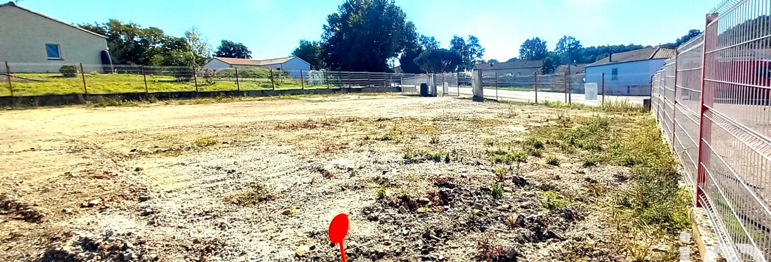 Terrain  598 m² à vendre à Poiroux (85440)