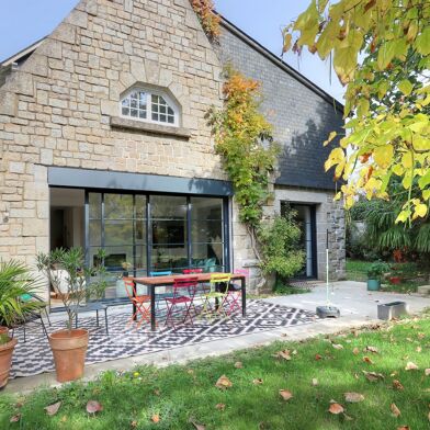 Maison 8 pièces 897900 €