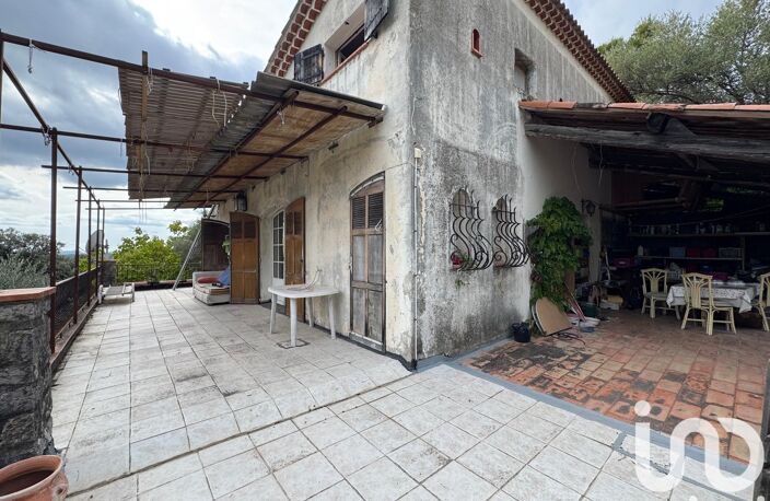 Vente Maison/villa 9 pièces — photo 2