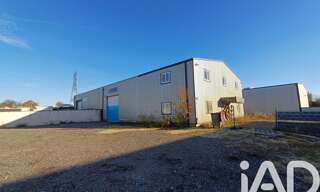 Immeuble  520 m² à vendre à Saint-Germain-Laval (77130)