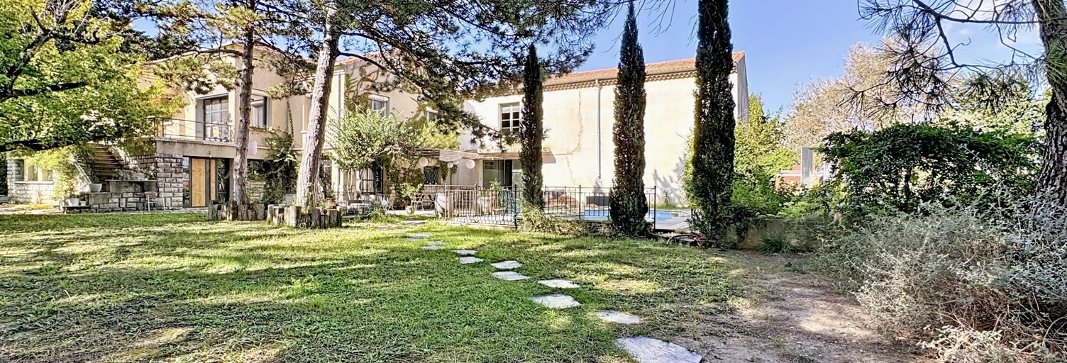 Maison 8 Pièces 269 m² à vendre à Eyragues (13630)