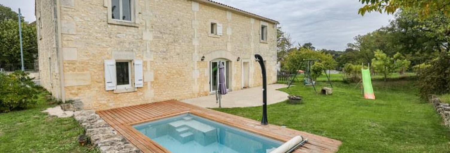 Maison 5 Pièces 205 m² à vendre à Bourg-Charente (16200)