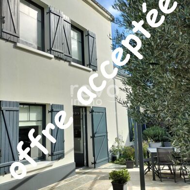 Maison 8 pièces 572000 €