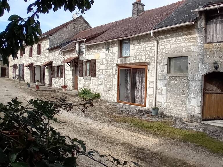 Propriété de caractère avec gîte, salle de réception et nom — photo 1