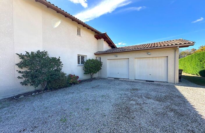 MAISON CONTEMPORAINE 6 PIECES 156m2 AVEC DOUBLE GARAGE, QUARTIER RECHERCHE — photo 3