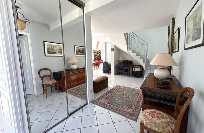 MAISON CONTEMPORAINE 6 PIECES 156m2 AVEC DOUBLE GARAGE, QUARTIER RECHERCHE — photo 4