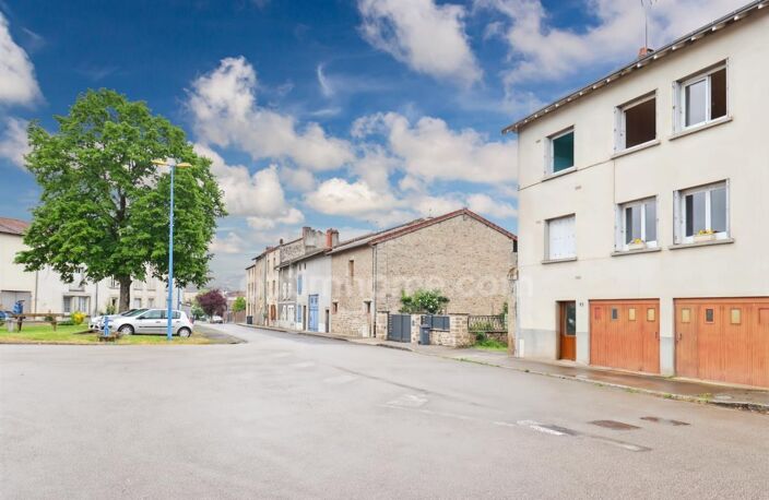 Immeuble de rapport à vendre à CHATEAUPONSAC (Haute-Vienne) - 2 Appartements Type F3 - 4 Garages — photo 5