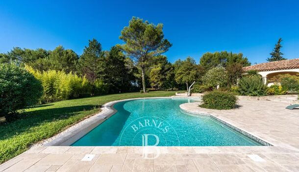 Villa / Maison 10 pièces  à vendre Aix-en-Provence 13100