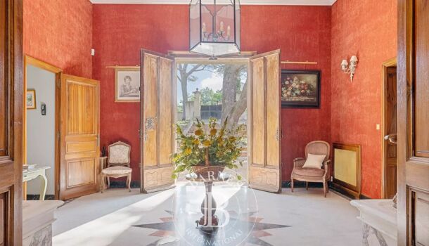 Villa / Maison 15 pièces  à vendre Aix-en-Provence 13100